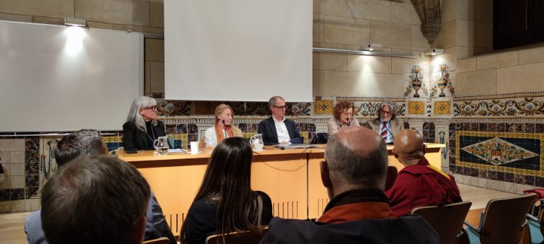 CiJ agraeix la seva presència a totes les persones que van venir a la presentació del llibre digital